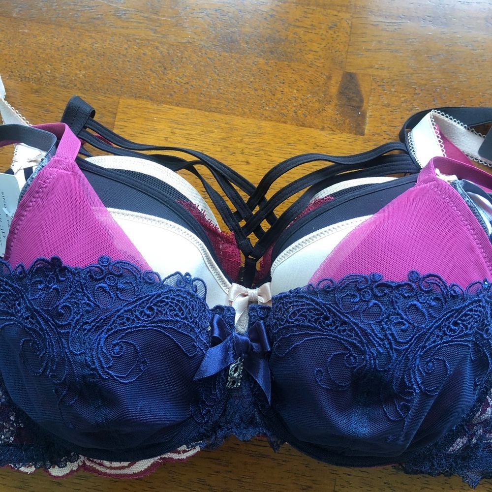 32D Collection.